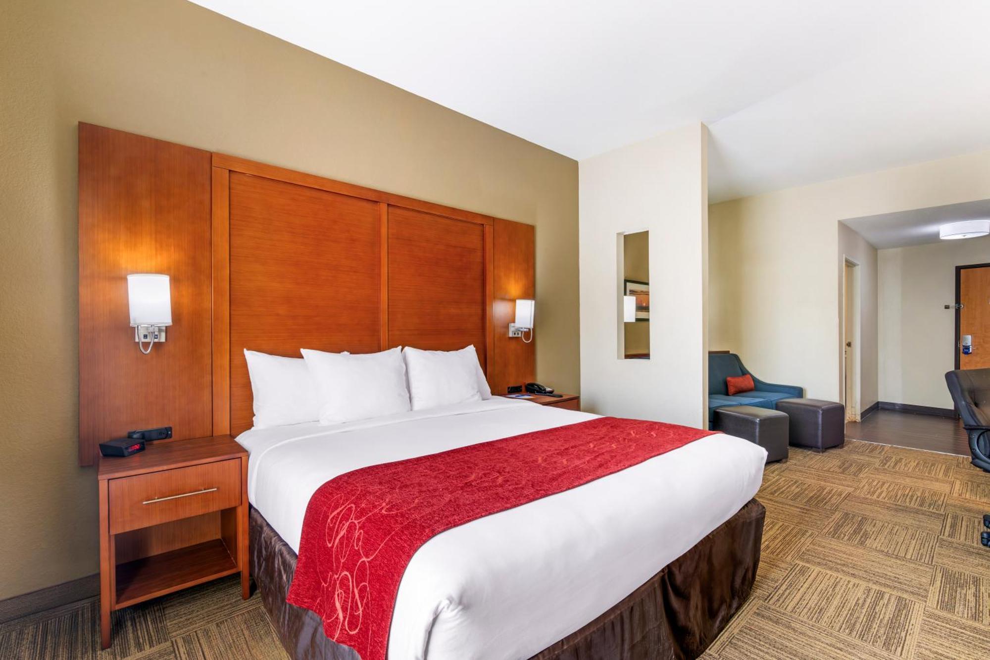 Comfort Suites Brunswick Ngoại thất bức ảnh